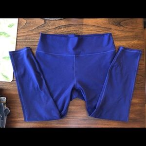 Fabletics Powerhold (Define High-Waisted) 7/8 Legging “Navy” size XL